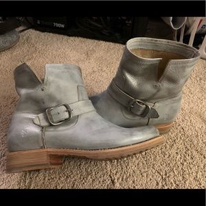 Frye Veronica Bootie Silver Sky Brush-Off Metallic